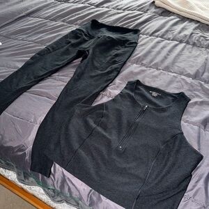 Beyond Yoga DRKNT Black SpaceDye Bra Tank & Legging Set